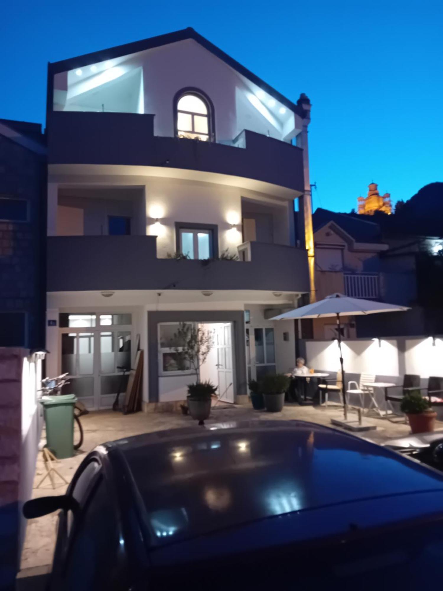 Vila Centar Требинє Екстер'єр фото